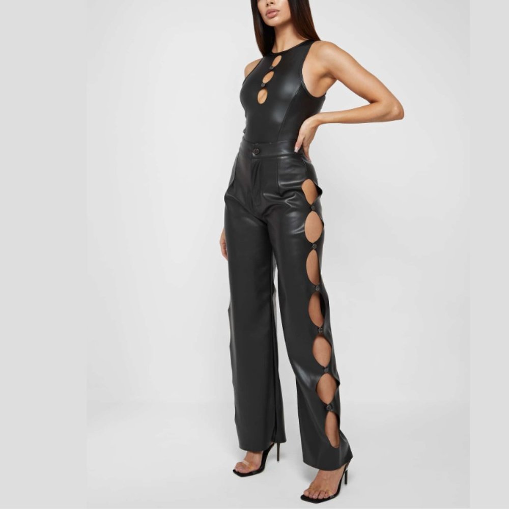 .Manier de Voir Vegan Leather Cut Out Trousers in Black